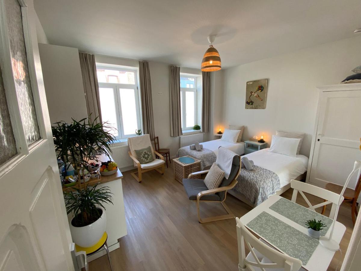 Logies-M Comfort Studios Inc Bikes B&B Ostenda Esterno foto