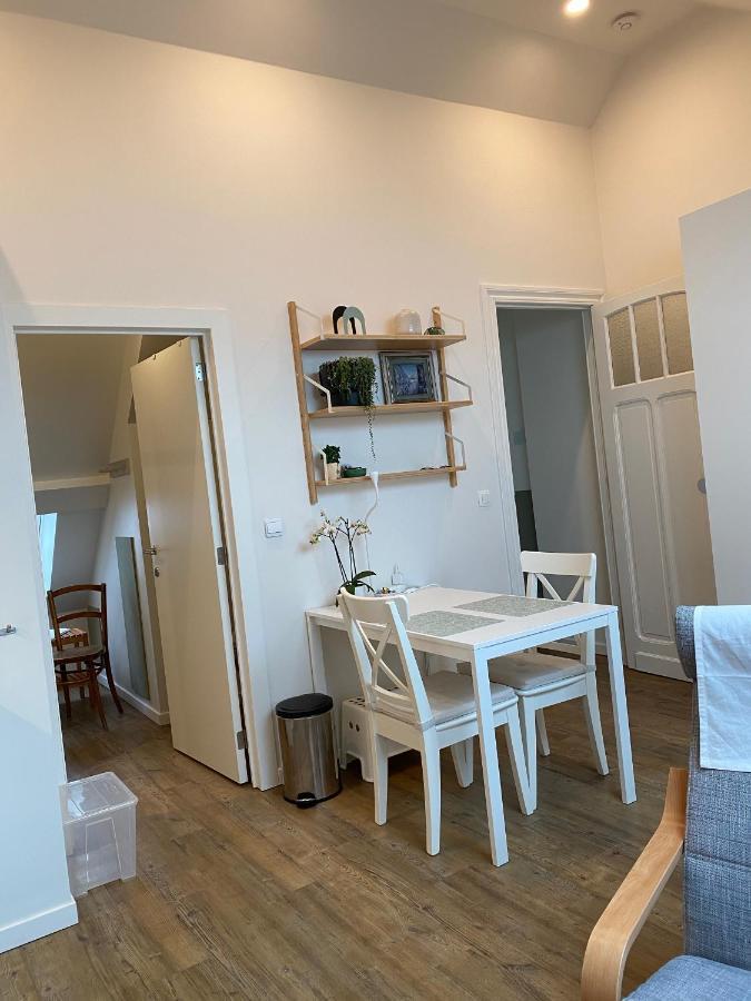 Logies-M Comfort Studios Inc Bikes B&B Ostenda Esterno foto