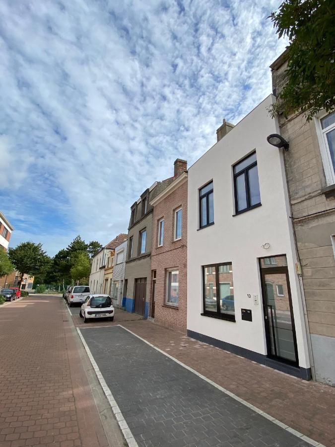 Logies-M Comfort Studios Inc Bikes B&B Ostenda Esterno foto