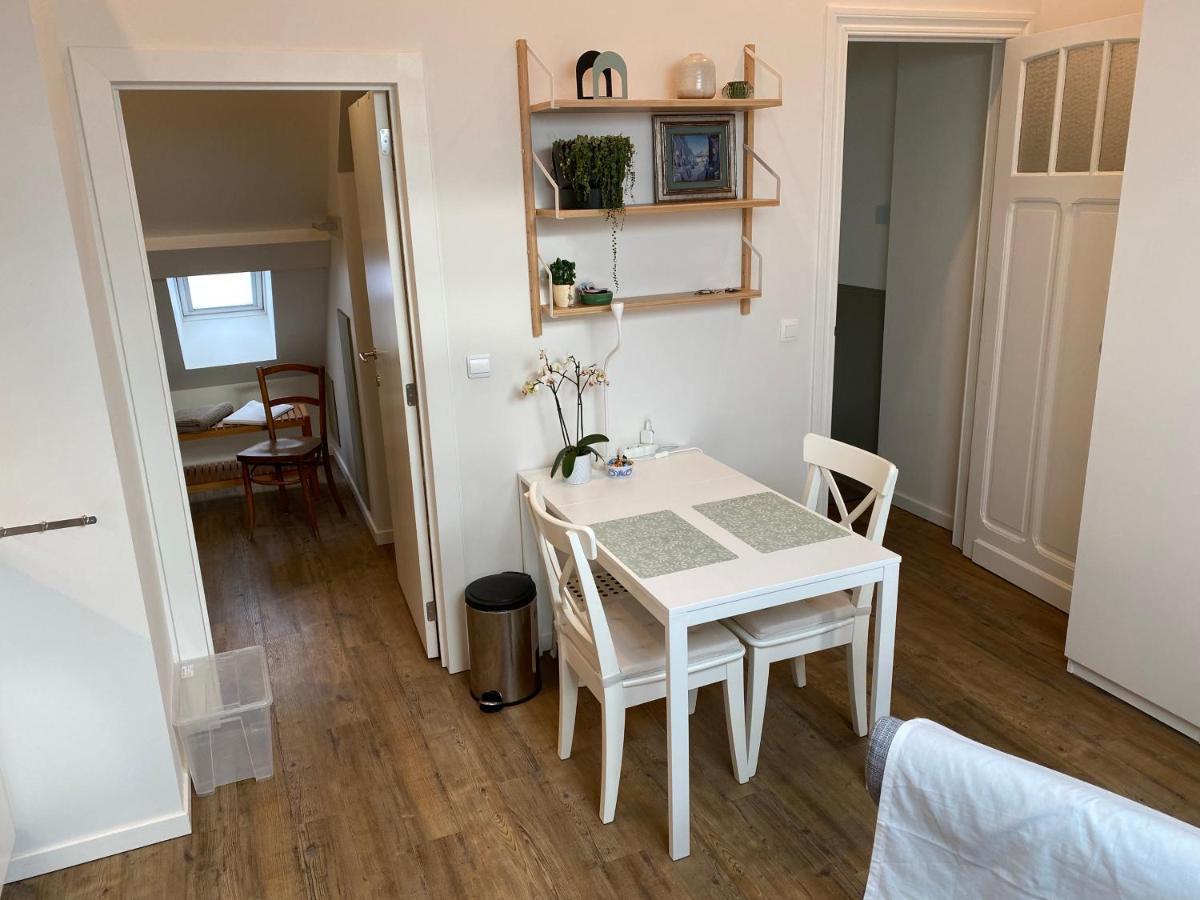 Logies-M Comfort Studios Inc Bikes B&B Ostenda Esterno foto