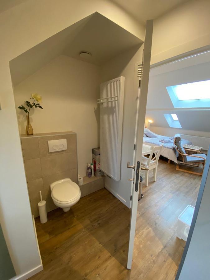 Logies-M Comfort Studios Inc Bikes B&B Ostenda Esterno foto