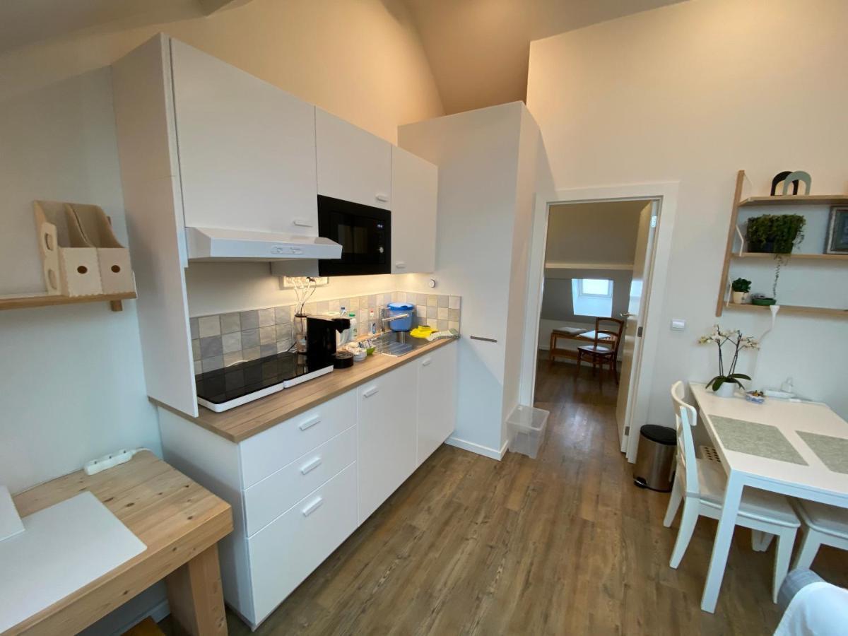Logies-M Comfort Studios Inc Bikes B&B Ostenda Esterno foto