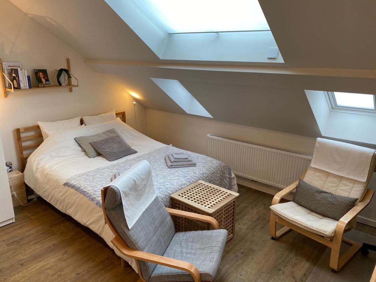 Logies-M Comfort Studios Inc Bikes B&B Ostenda Esterno foto