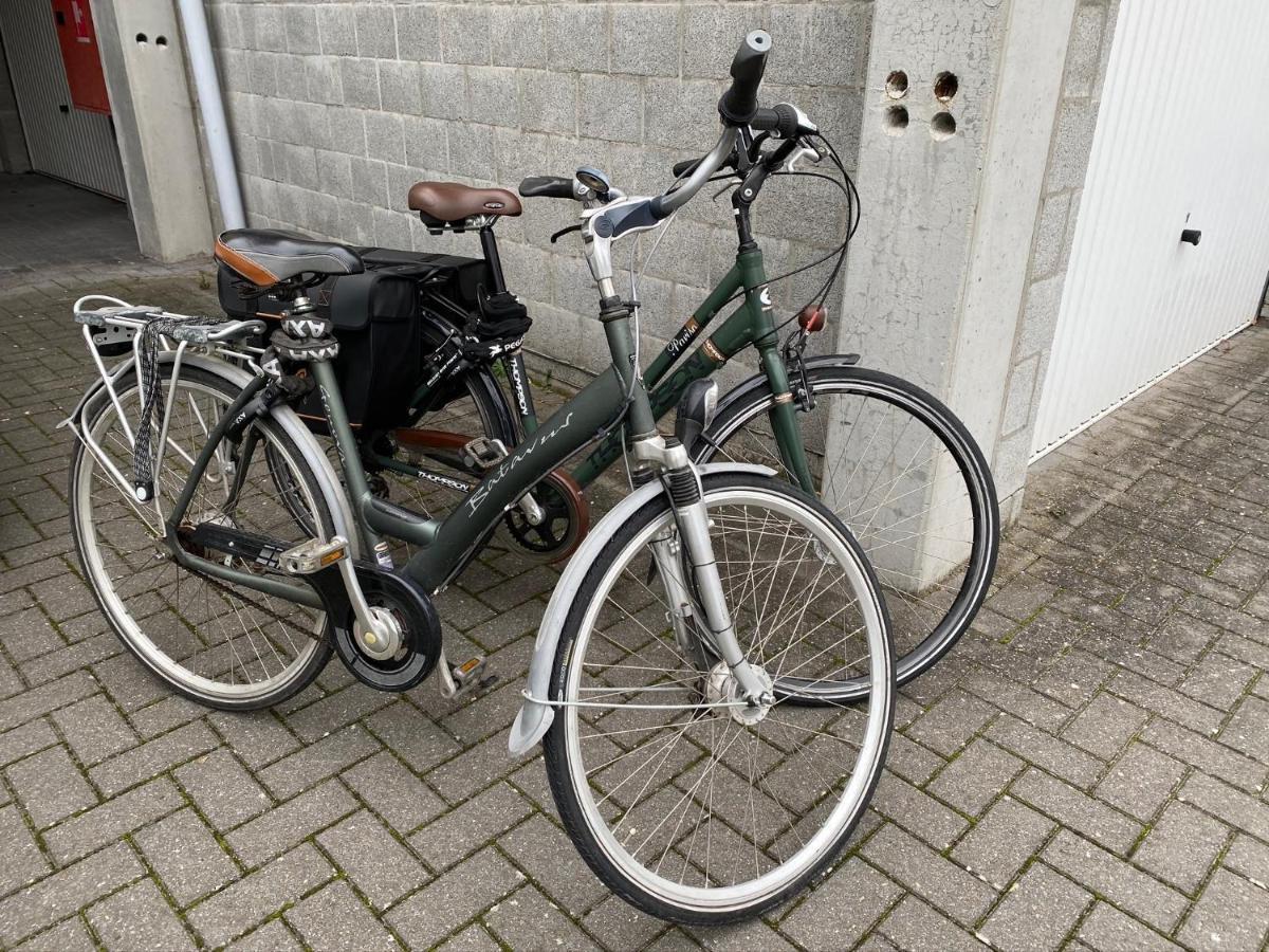 Logies-M Comfort Studios Inc Bikes B&B Ostenda Esterno foto