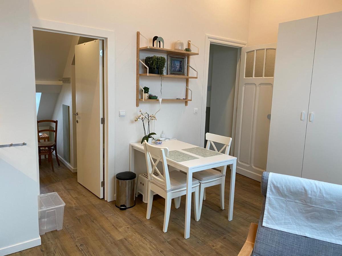 Logies-M Comfort Studios Inc Bikes B&B Ostenda Esterno foto